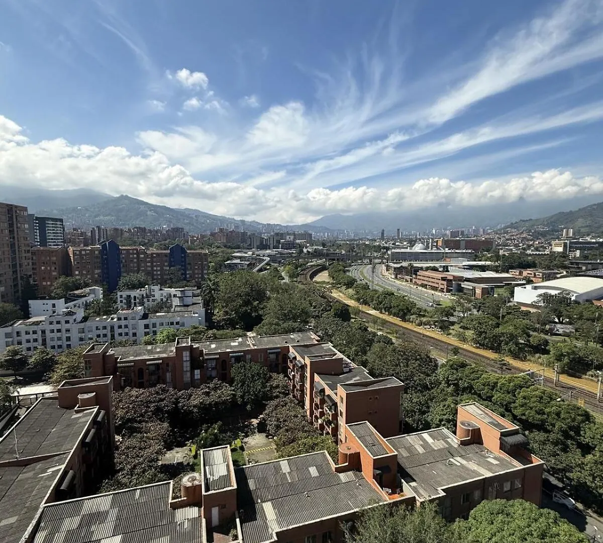 Apartment In Poblado 17Th Floor W Pool Μεντεγίν